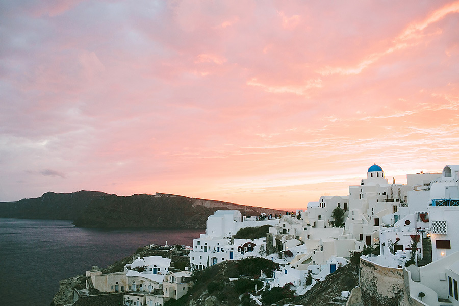 santorini-wedding-ceremony-at-katikies-hotel-photos