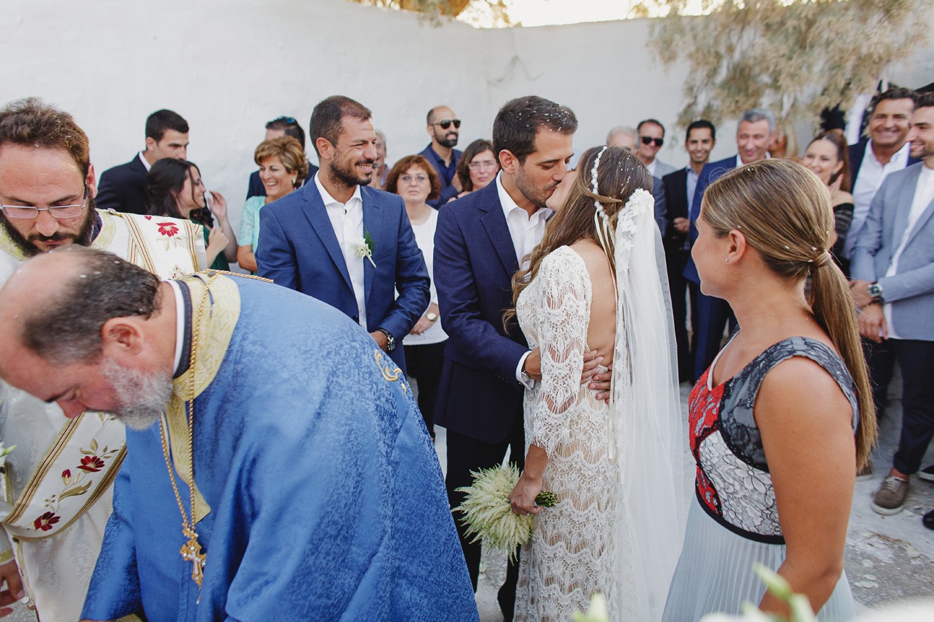 wedding-in-pasaji-mykonos-photos