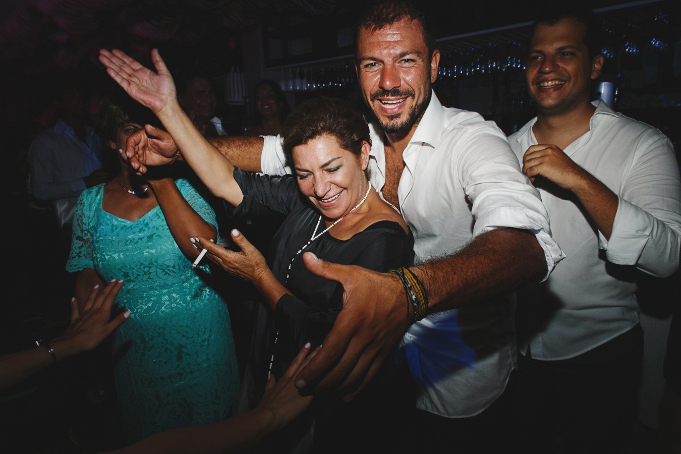 wedding-in-pasaji-mykonos-photos